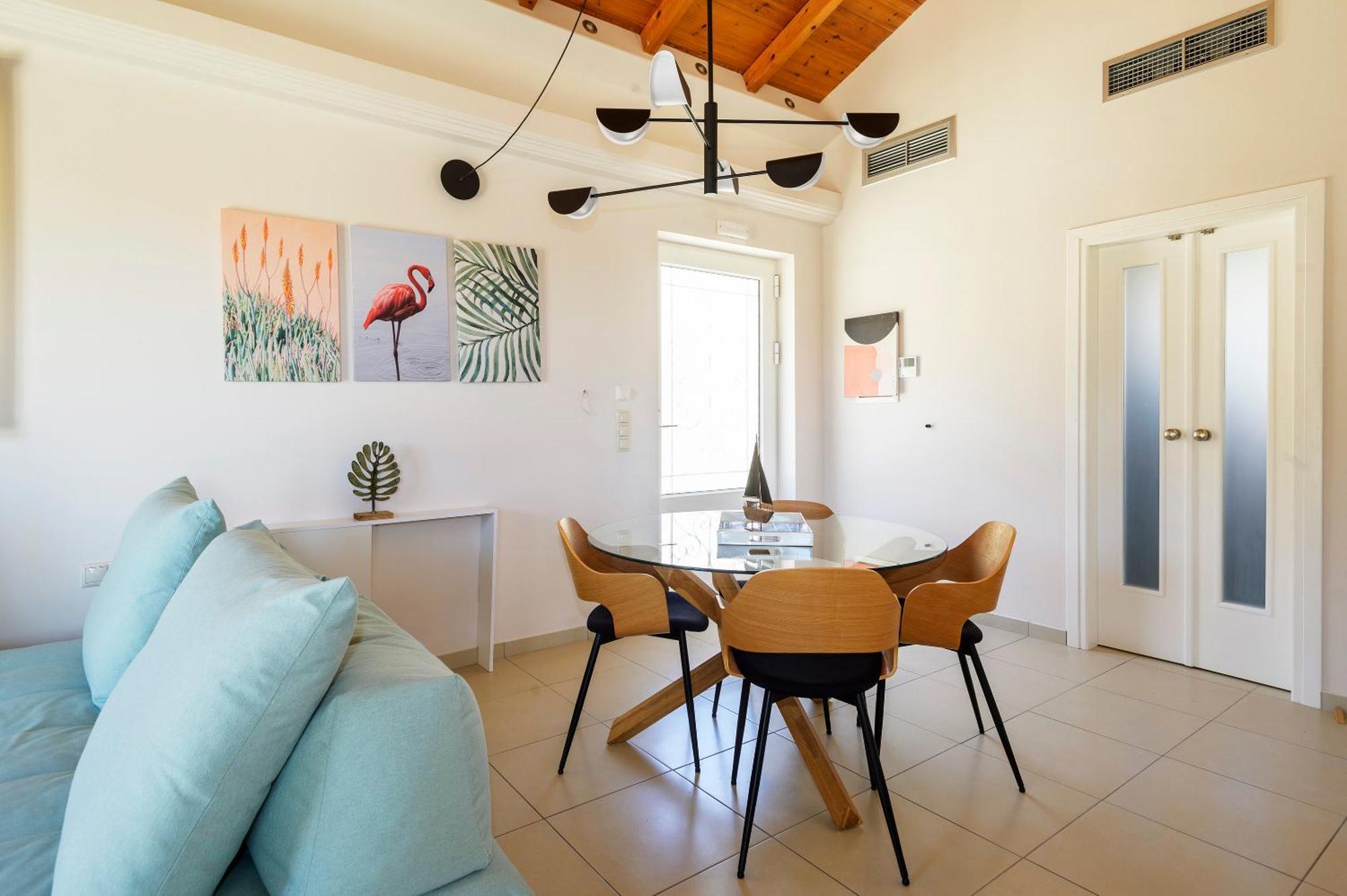 Alma Hills Gialova Apartment Bagian luar foto