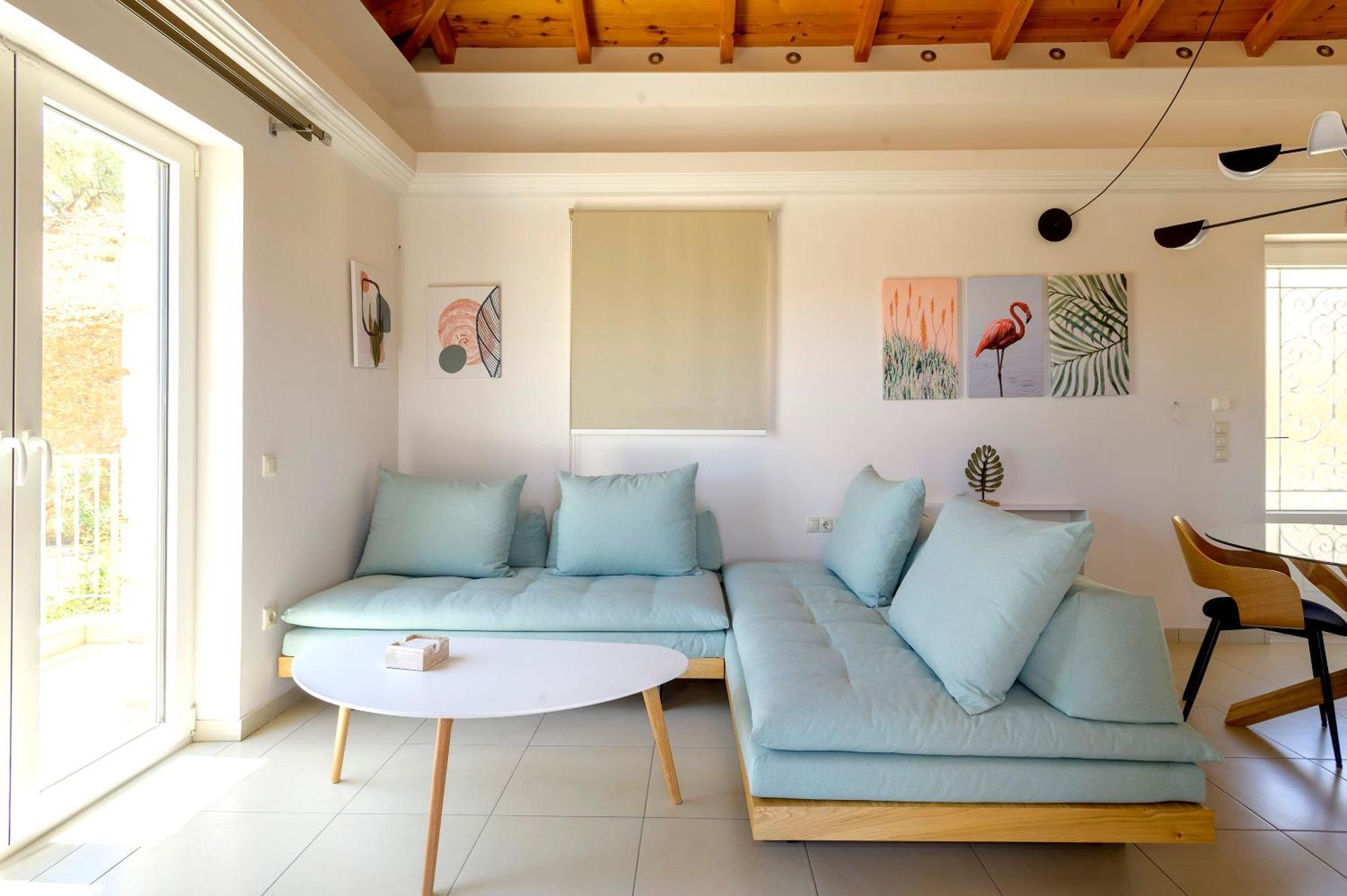 Alma Hills Gialova Apartment Bagian luar foto
